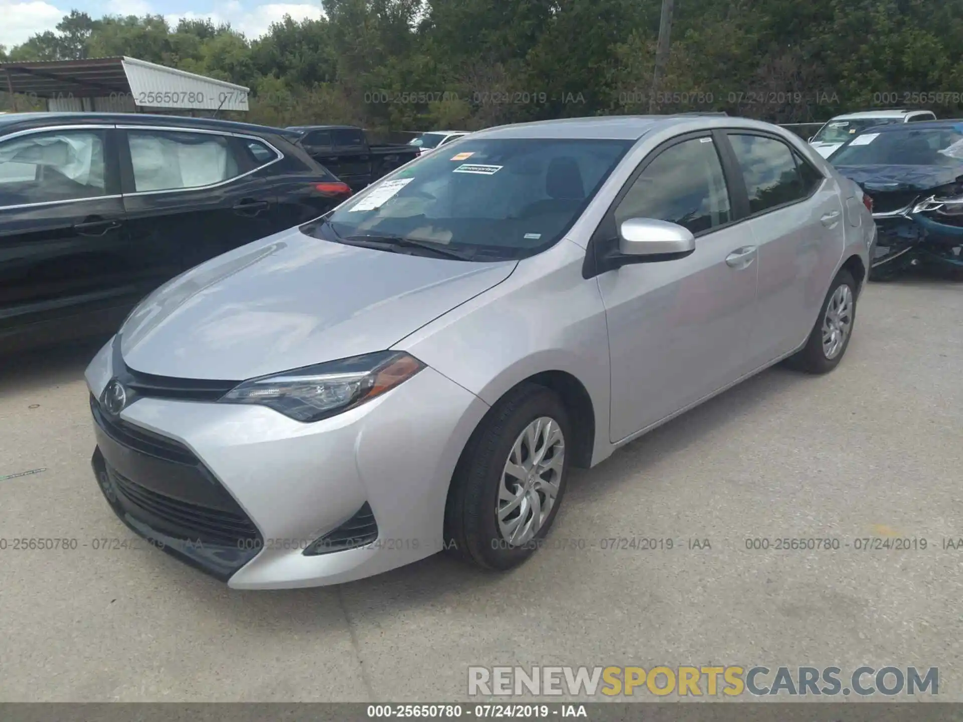 2 Photograph of a damaged car 2T1BURHE2KC230486 TOYOTA COROLLA 2019