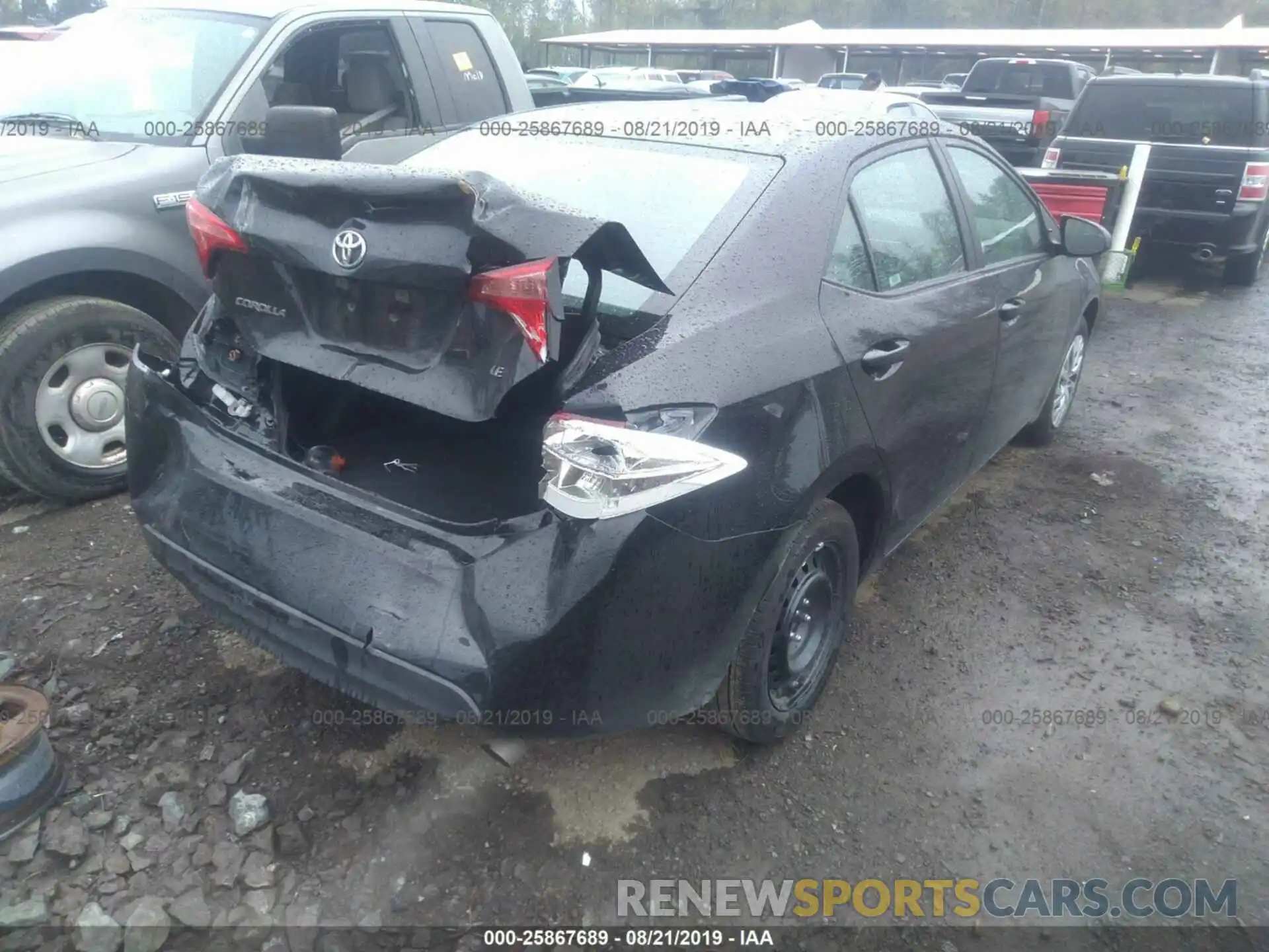 4 Photograph of a damaged car 2T1BURHE2KC231234 TOYOTA COROLLA 2019