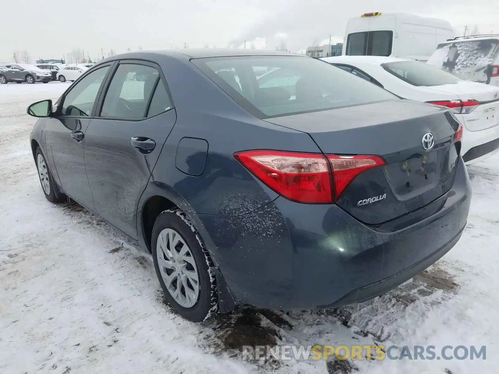 3 Photograph of a damaged car 2T1BURHE2KC232061 TOYOTA COROLLA 2019