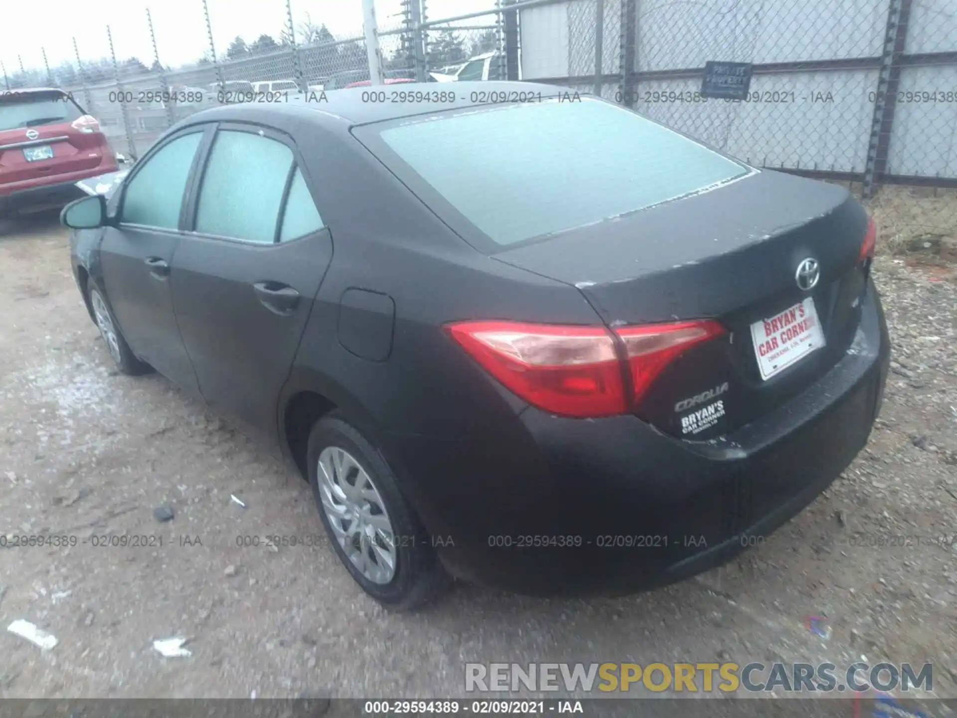 3 Photograph of a damaged car 2T1BURHE2KC233081 TOYOTA COROLLA 2019