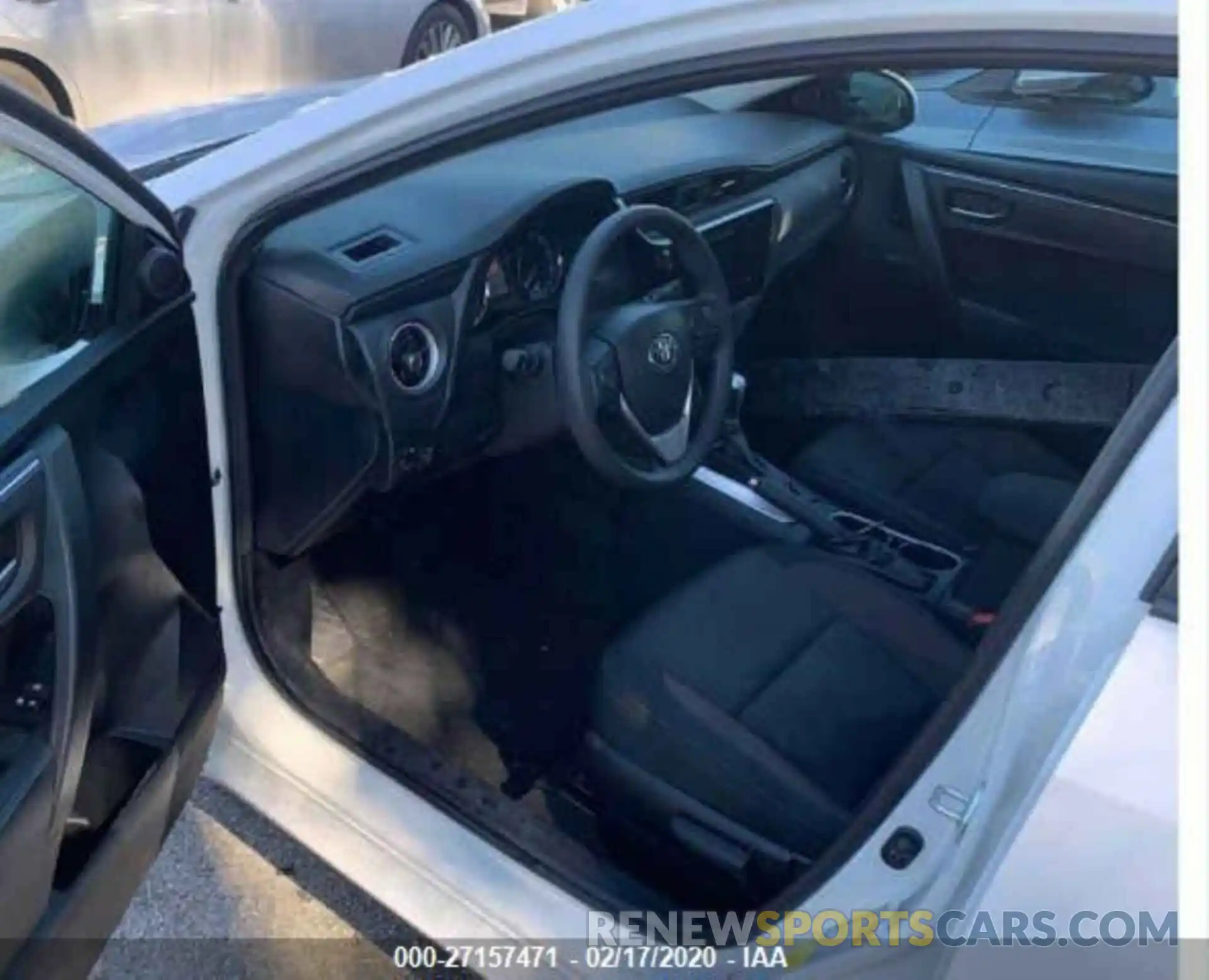 5 Photograph of a damaged car 2T1BURHE2KC233730 TOYOTA COROLLA 2019