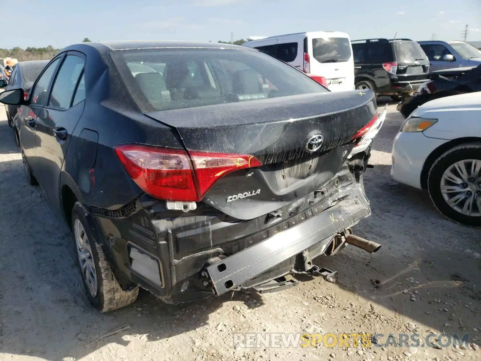 9 Photograph of a damaged car 2T1BURHE2KC235073 TOYOTA COROLLA 2019