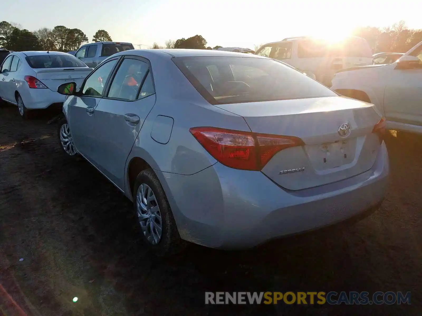 3 Photograph of a damaged car 2T1BURHE2KC235154 TOYOTA COROLLA 2019