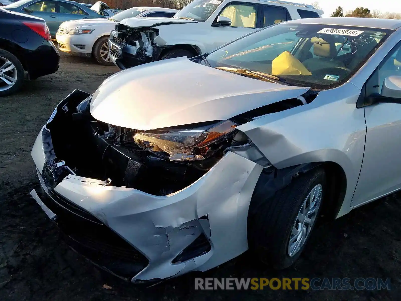 9 Photograph of a damaged car 2T1BURHE2KC235154 TOYOTA COROLLA 2019