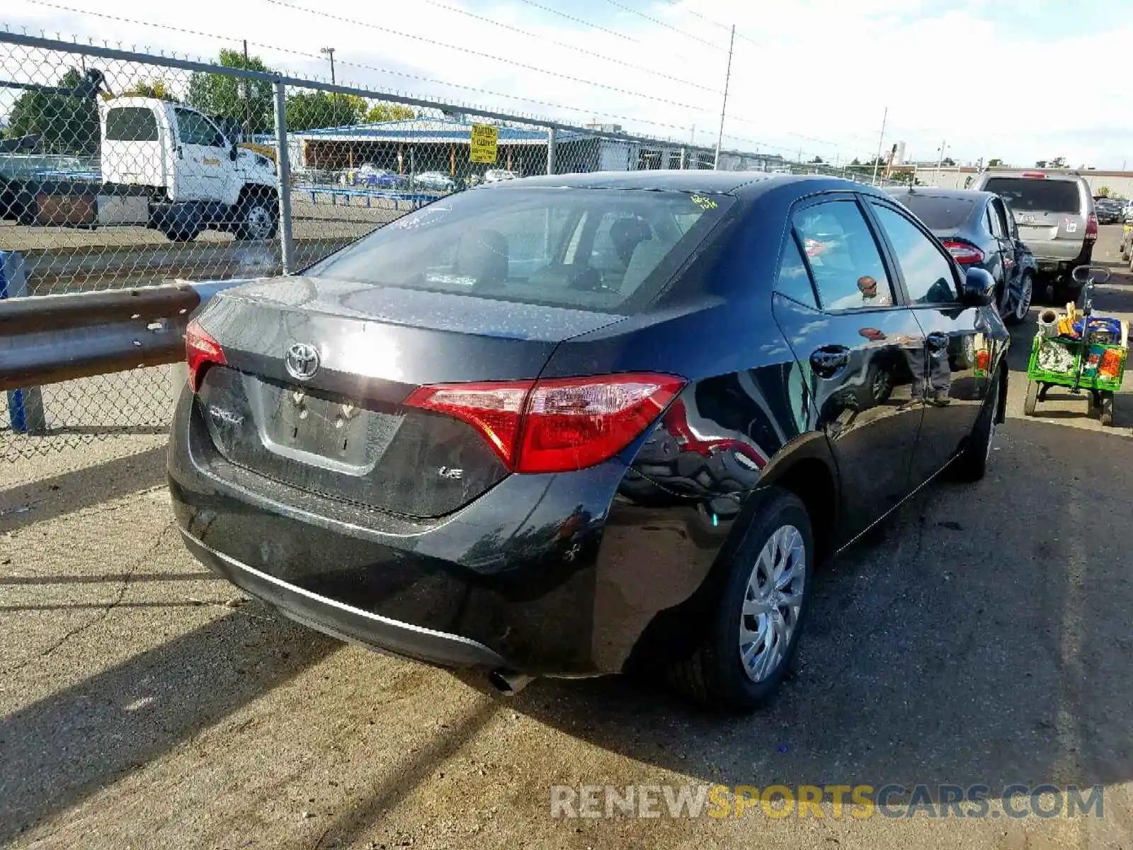 4 Photograph of a damaged car 2T1BURHE2KC235364 TOYOTA COROLLA 2019