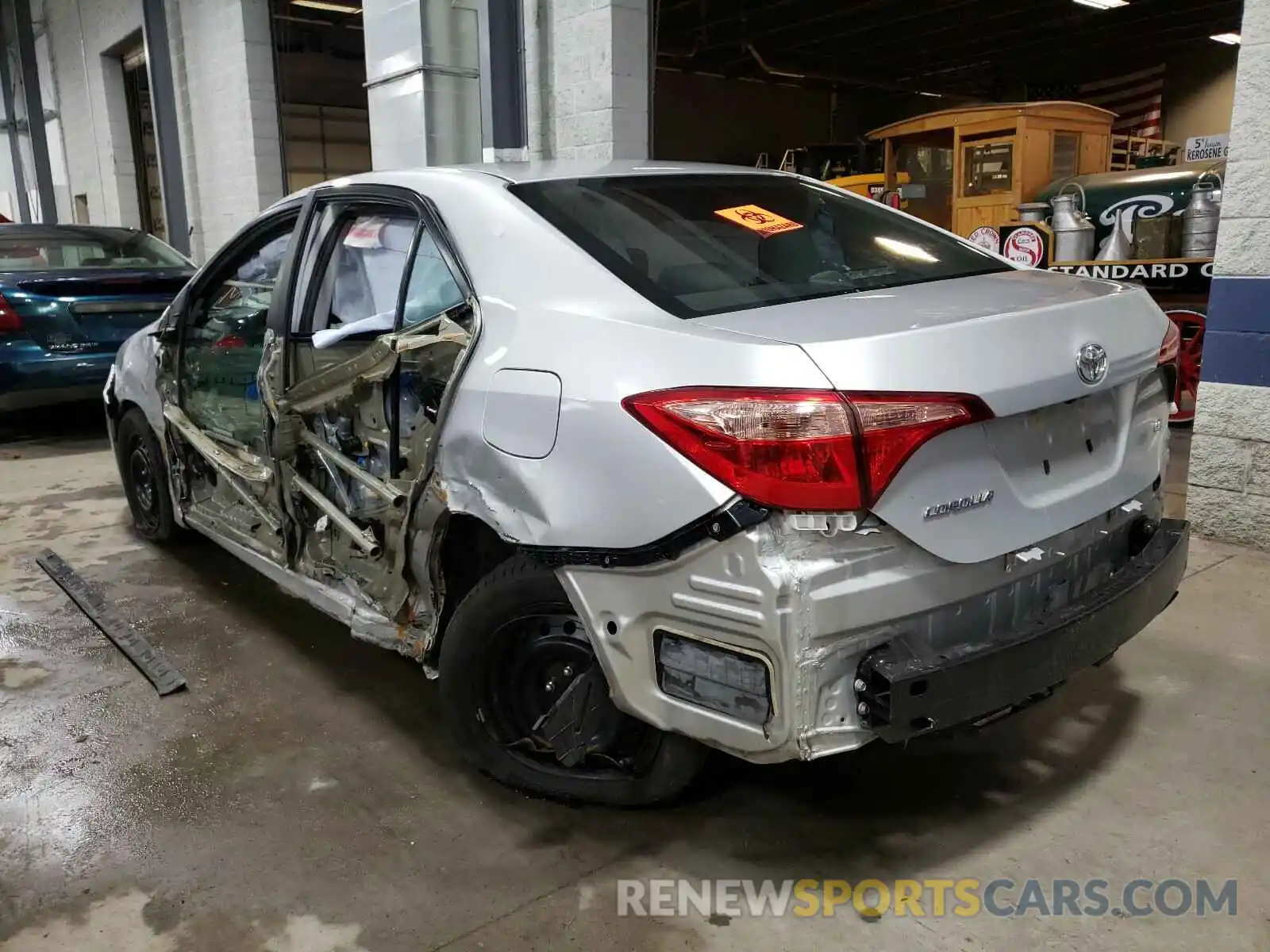 3 Фотография поврежденного автомобиля 2T1BURHE2KC236546 TOYOTA COROLLA 2019