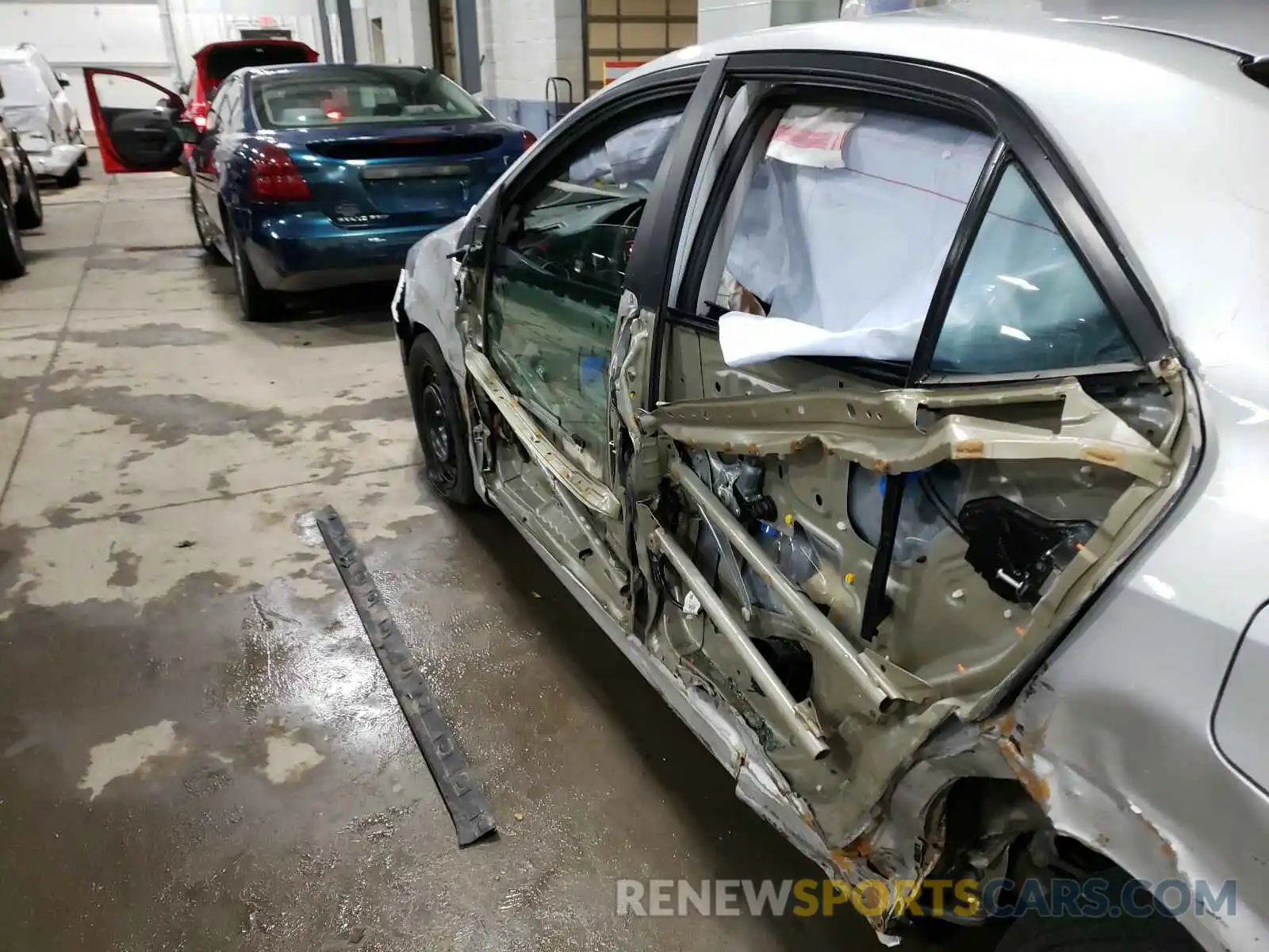 9 Photograph of a damaged car 2T1BURHE2KC236546 TOYOTA COROLLA 2019