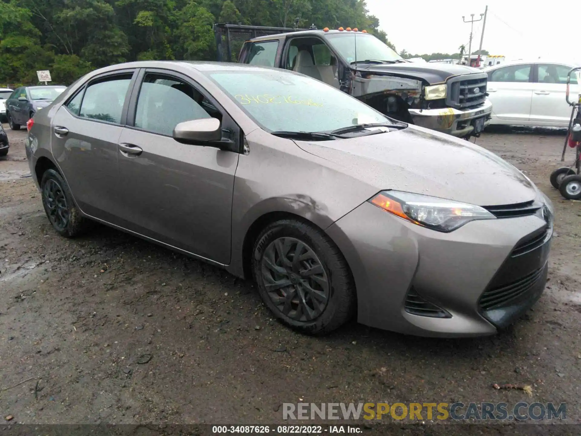 1 Photograph of a damaged car 2T1BURHE2KC236658 TOYOTA COROLLA 2019