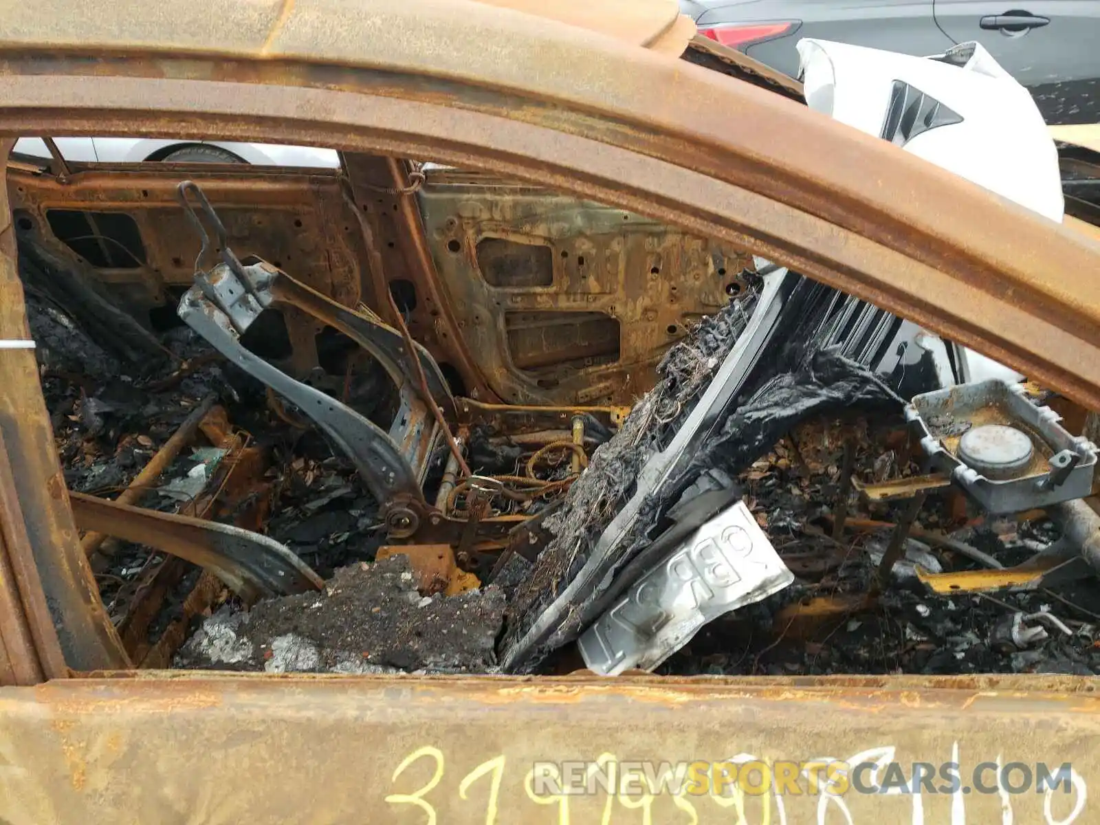 5 Photograph of a damaged car 2T1BURHE2KC237258 TOYOTA COROLLA 2019
