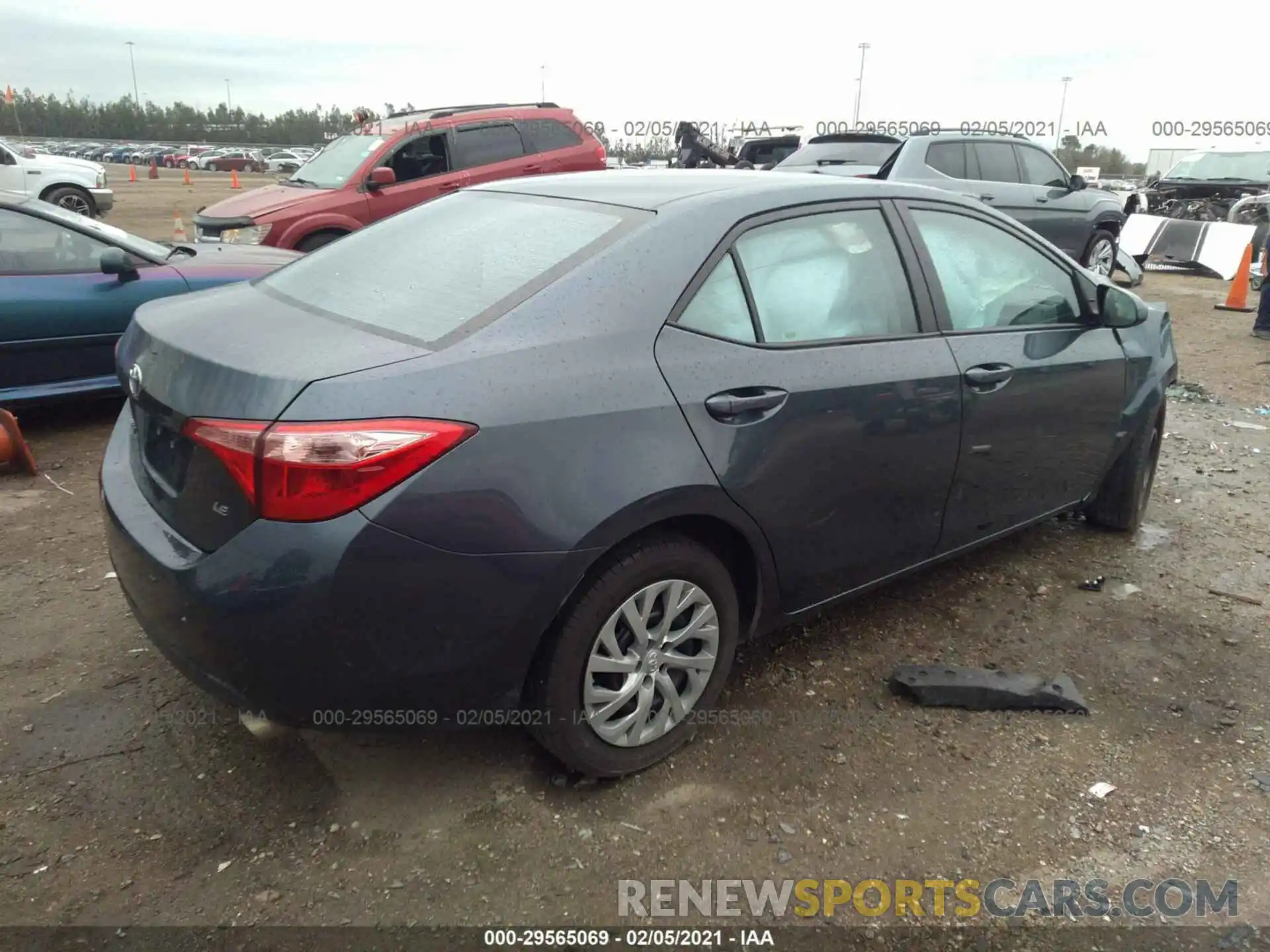 4 Photograph of a damaged car 2T1BURHE2KC237504 TOYOTA COROLLA 2019