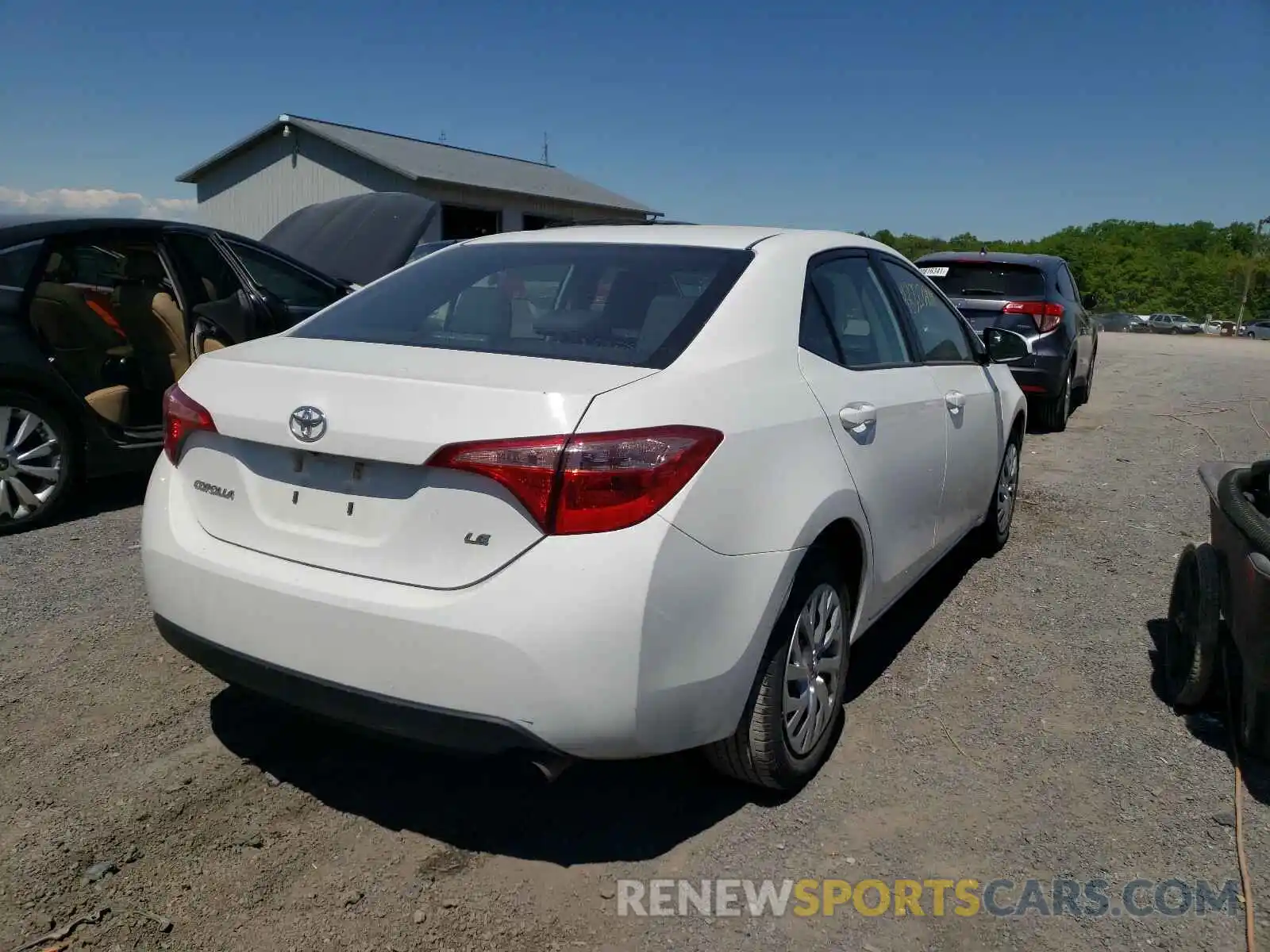 4 Photograph of a damaged car 2T1BURHE2KC237664 TOYOTA COROLLA 2019