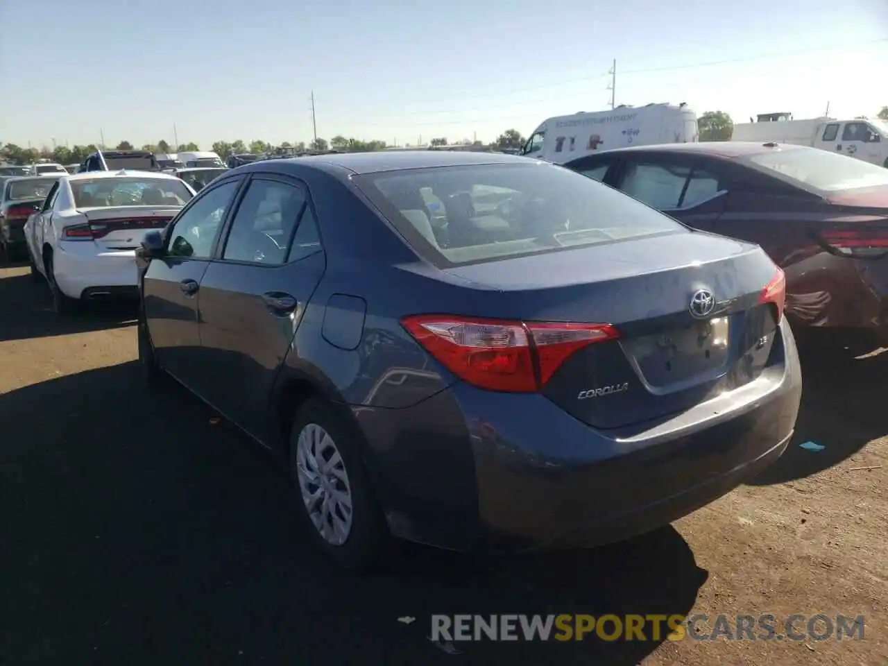 3 Photograph of a damaged car 2T1BURHE2KC238264 TOYOTA COROLLA 2019