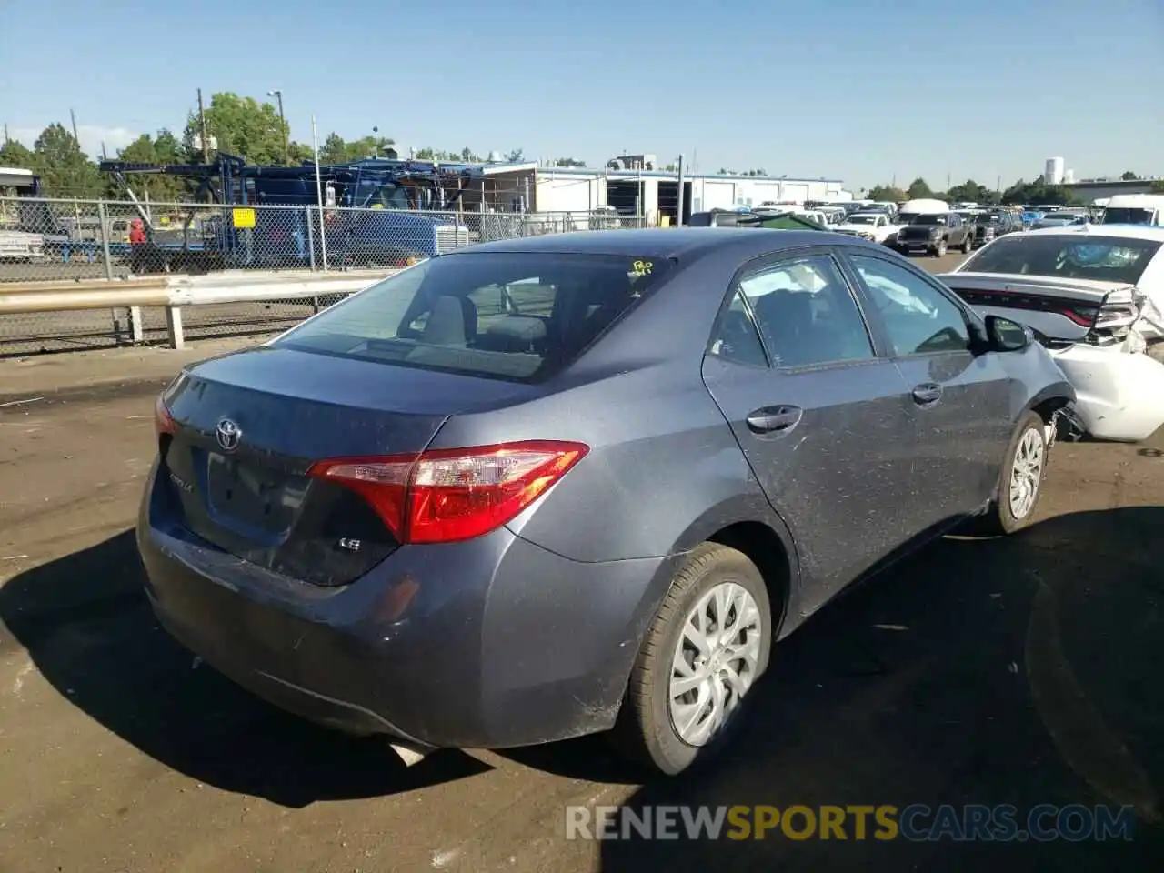 4 Photograph of a damaged car 2T1BURHE2KC238264 TOYOTA COROLLA 2019