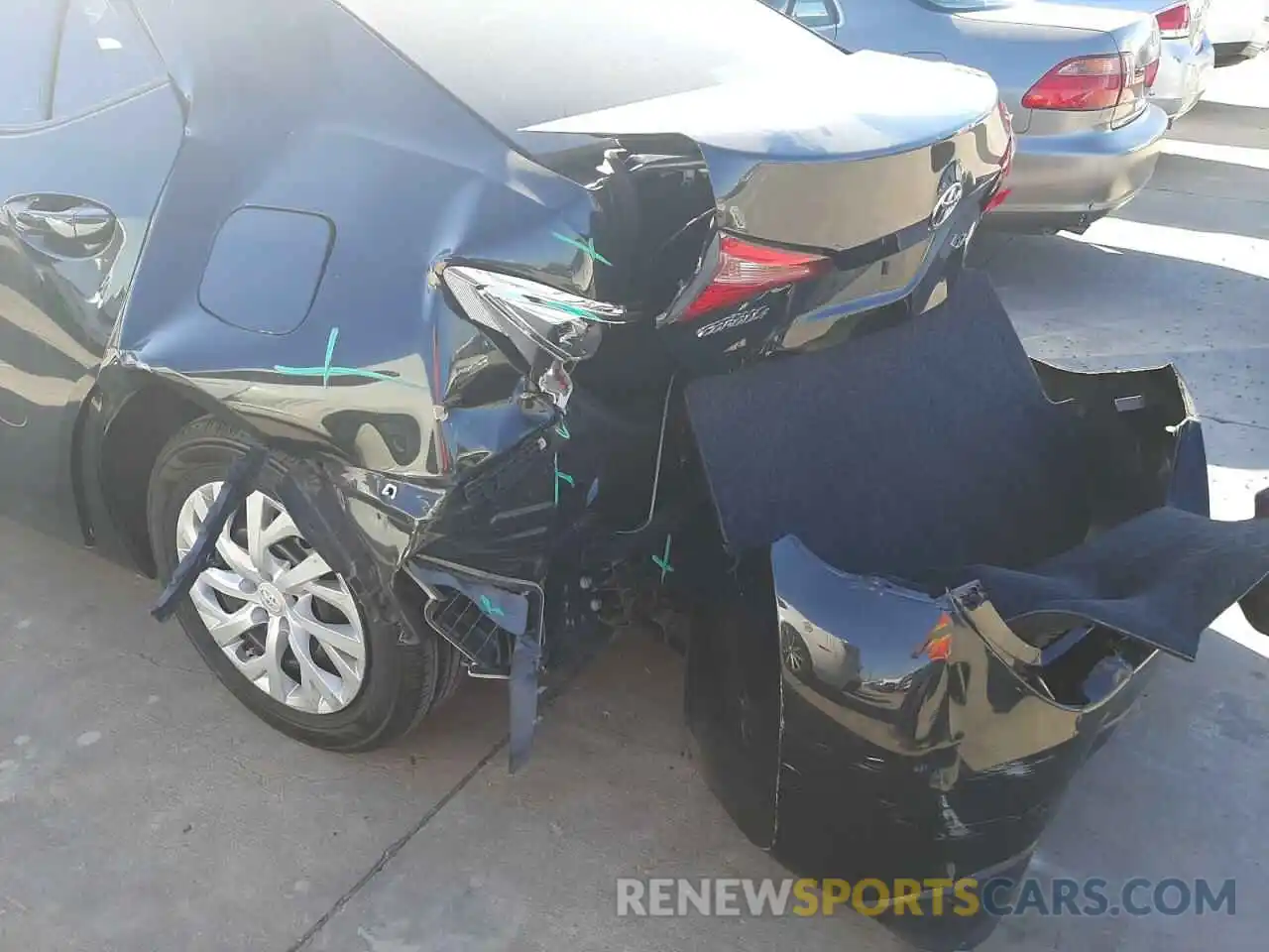 9 Photograph of a damaged car 2T1BURHE2KC238748 TOYOTA COROLLA 2019