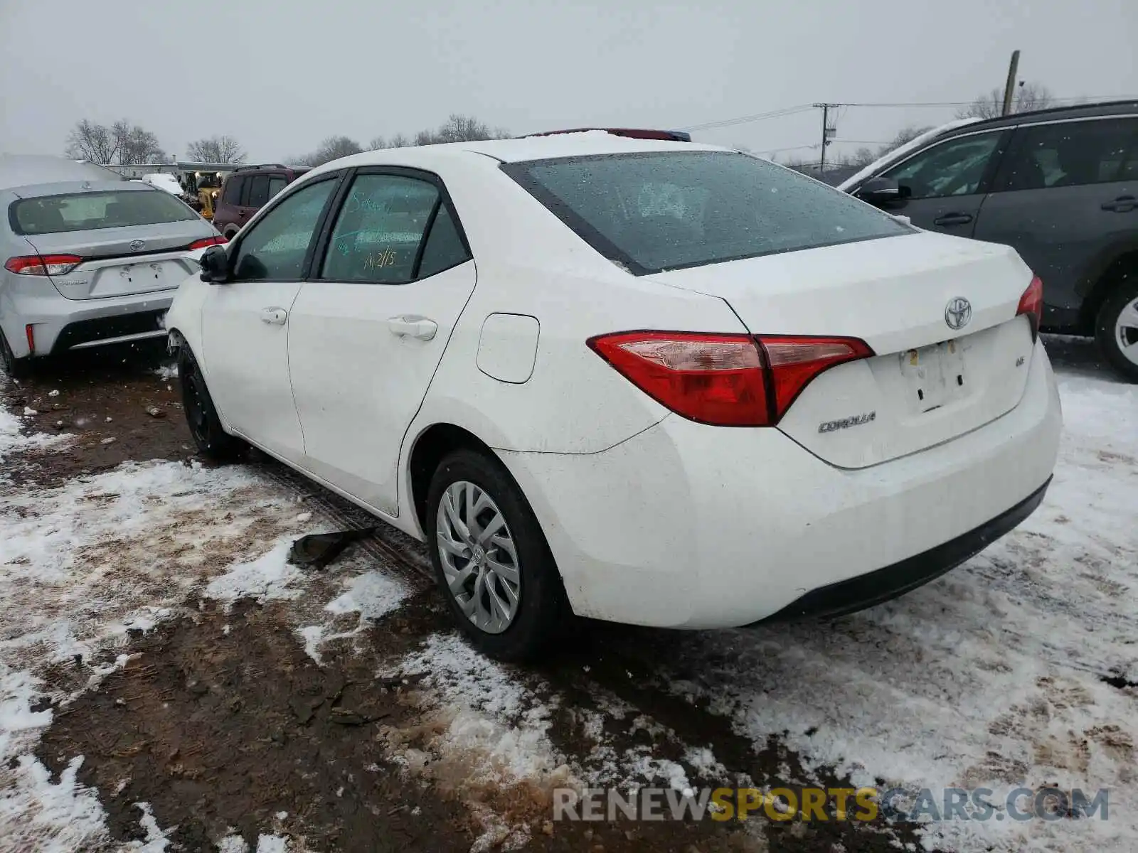 3 Photograph of a damaged car 2T1BURHE2KC240130 TOYOTA COROLLA 2019