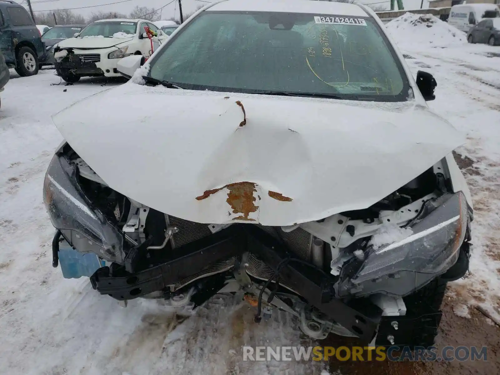 9 Photograph of a damaged car 2T1BURHE2KC240130 TOYOTA COROLLA 2019