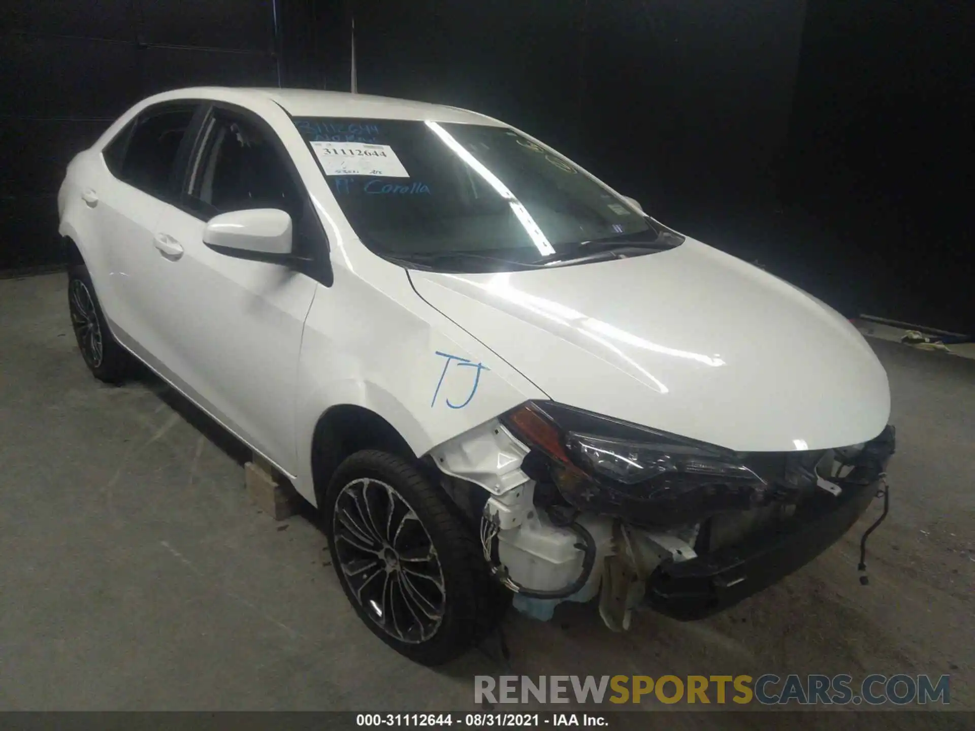 1 Photograph of a damaged car 2T1BURHE2KC240239 TOYOTA COROLLA 2019