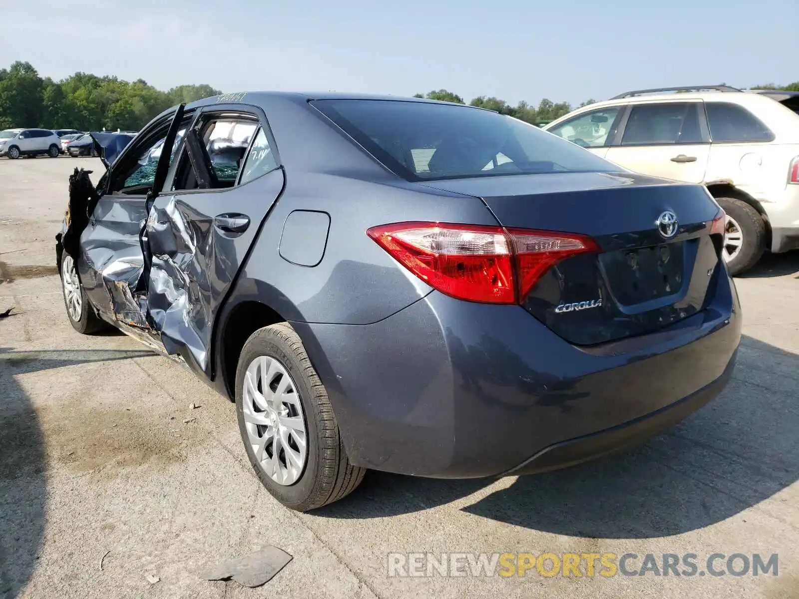 3 Photograph of a damaged car 2T1BURHE2KC240922 TOYOTA COROLLA 2019