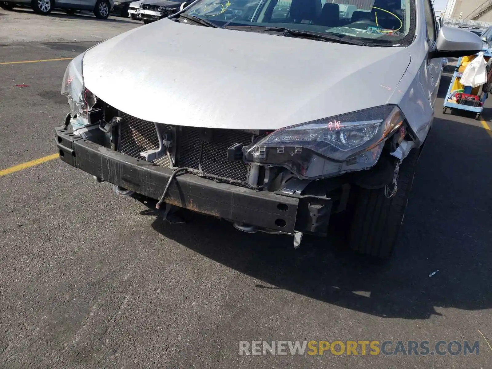 9 Photograph of a damaged car 2T1BURHE2KC240984 TOYOTA COROLLA 2019