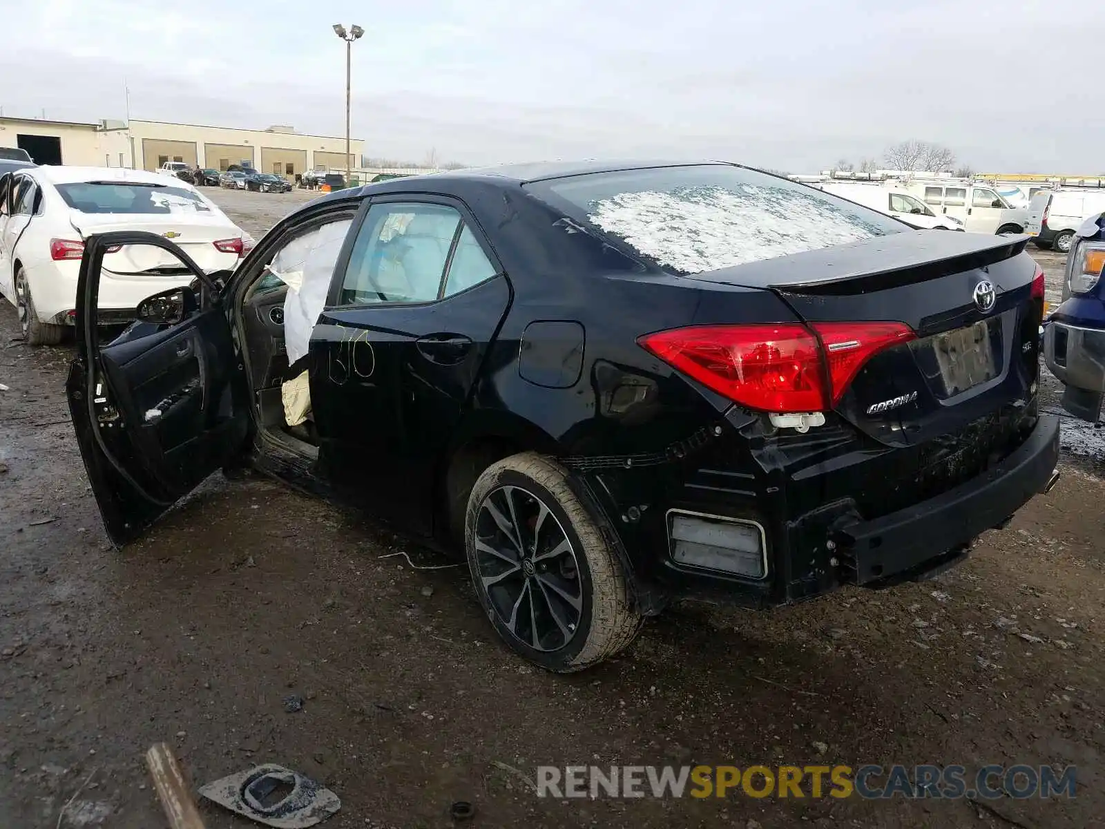 3 Photograph of a damaged car 2T1BURHE2KC241245 TOYOTA COROLLA 2019