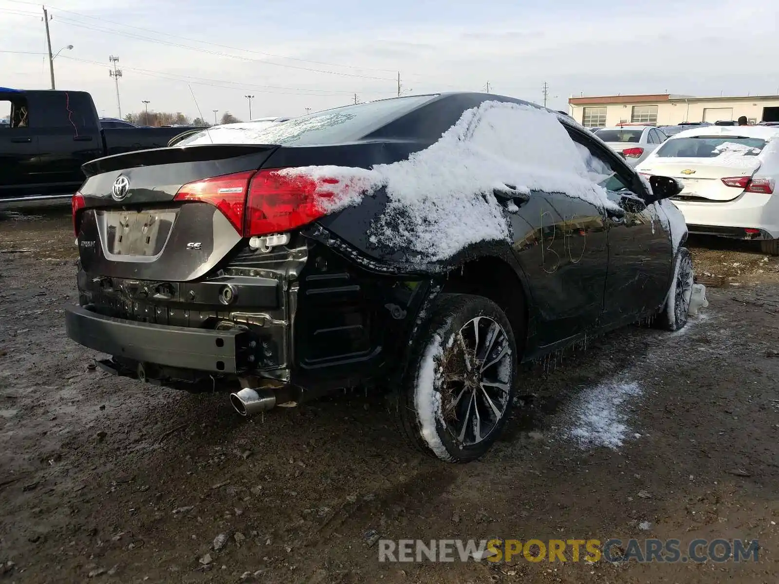 4 Photograph of a damaged car 2T1BURHE2KC241245 TOYOTA COROLLA 2019