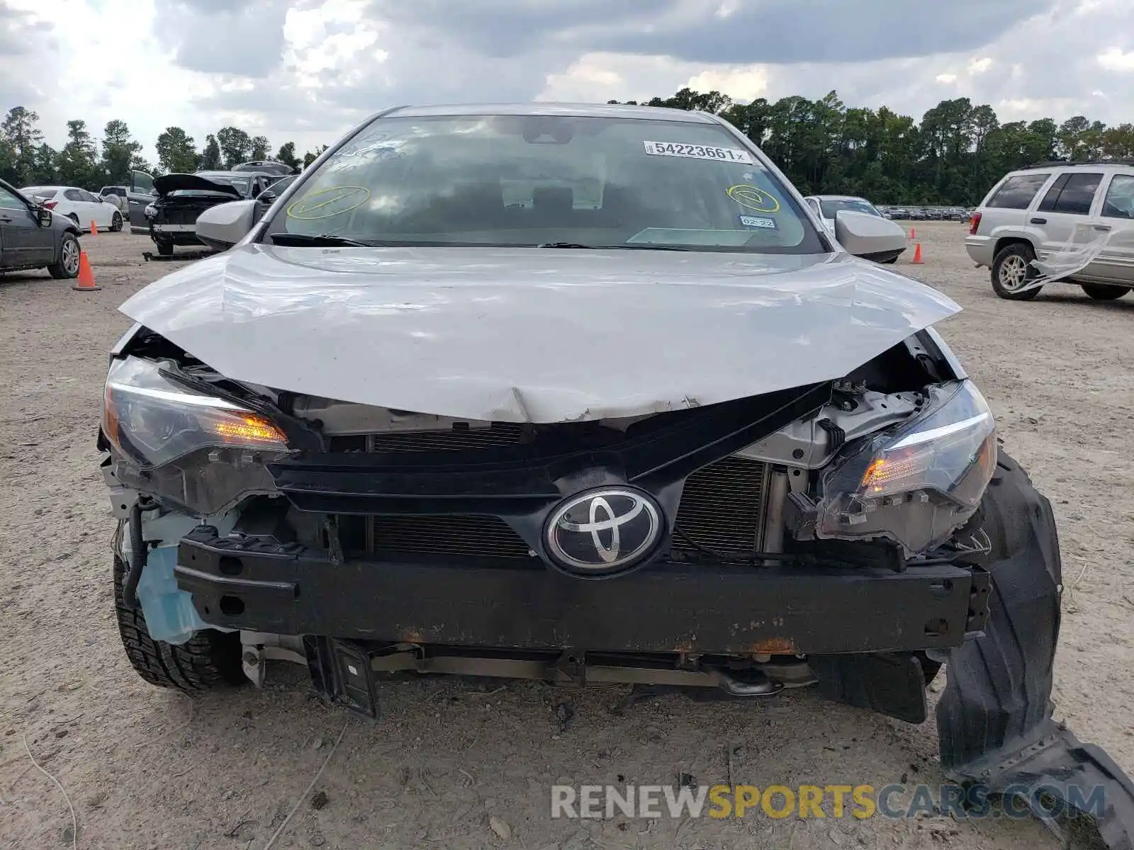 9 Photograph of a damaged car 2T1BURHE2KC241391 TOYOTA COROLLA 2019