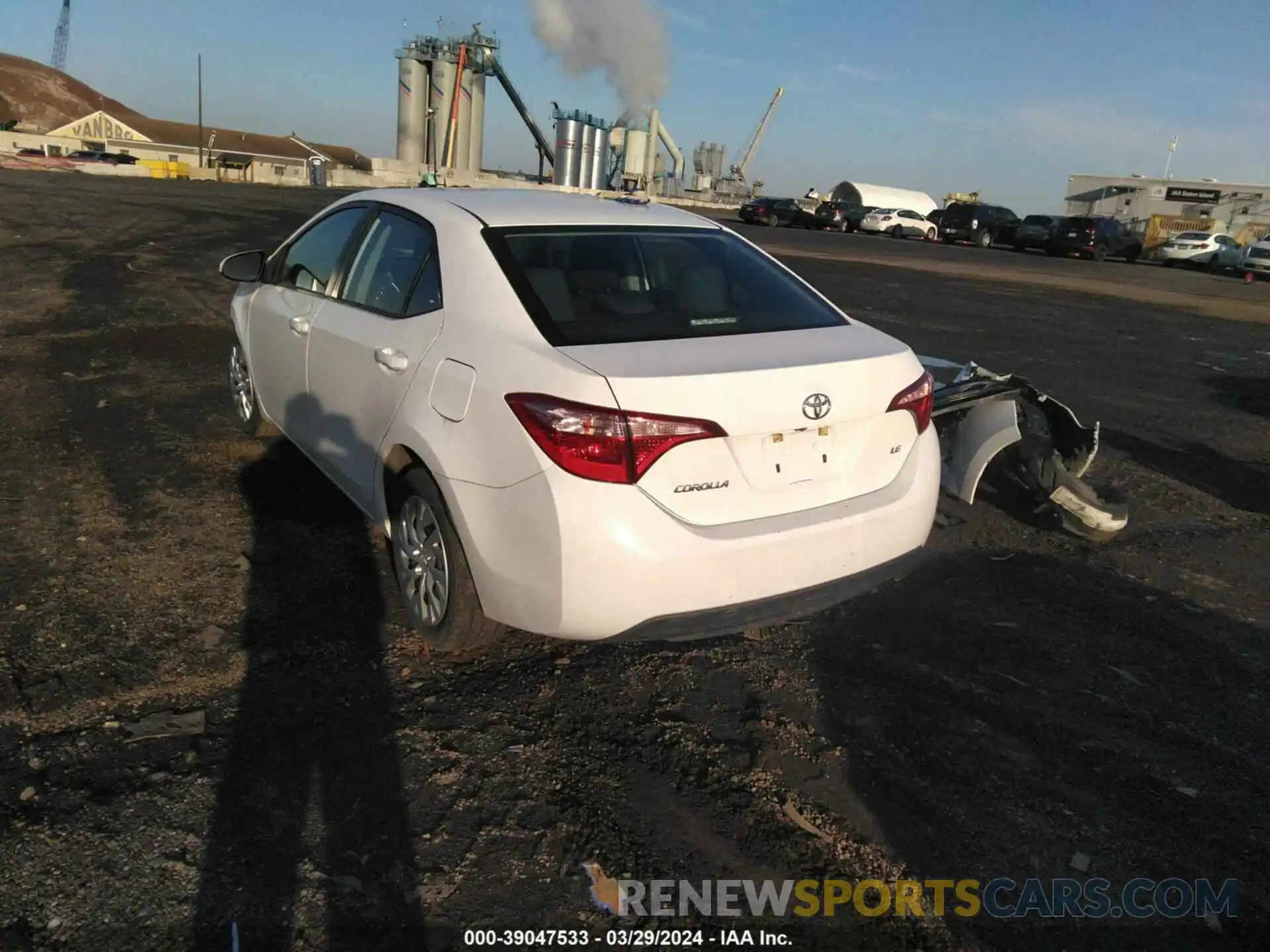 3 Photograph of a damaged car 2T1BURHE2KC241536 TOYOTA COROLLA 2019