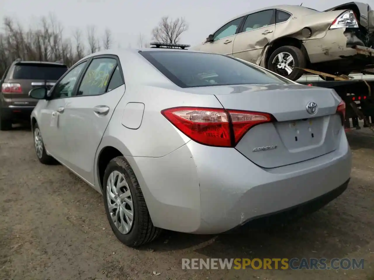 3 Photograph of a damaged car 2T1BURHE2KC241696 TOYOTA COROLLA 2019