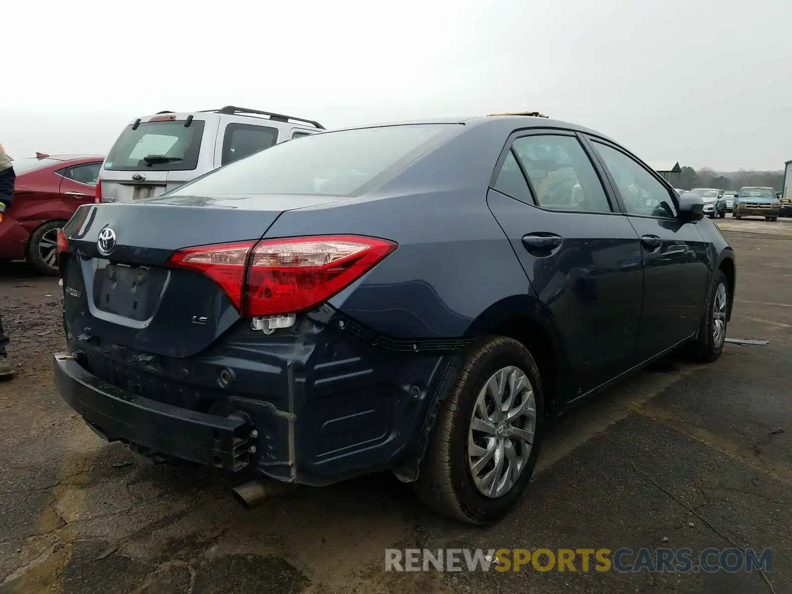 4 Photograph of a damaged car 2T1BURHE2KC241956 TOYOTA COROLLA 2019