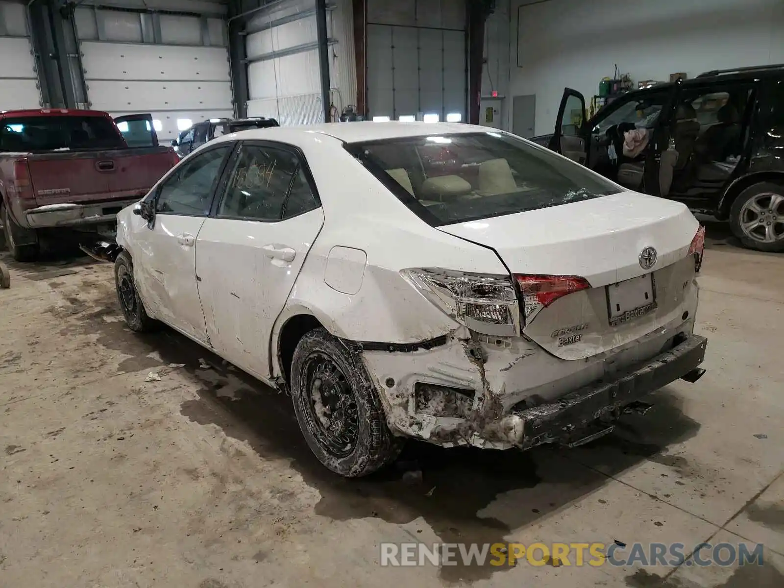 3 Photograph of a damaged car 2T1BURHE2KC243836 TOYOTA COROLLA 2019