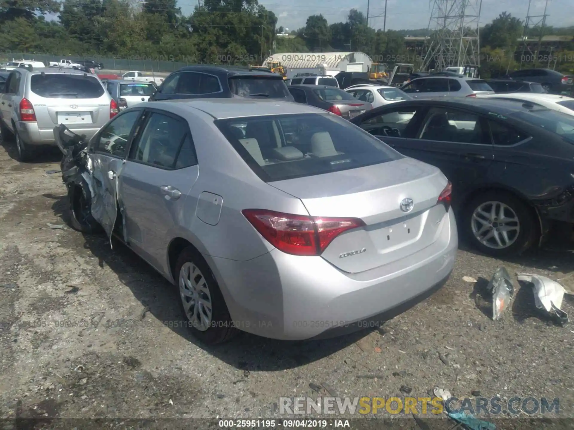 3 Photograph of a damaged car 2T1BURHE2KC244520 TOYOTA COROLLA 2019