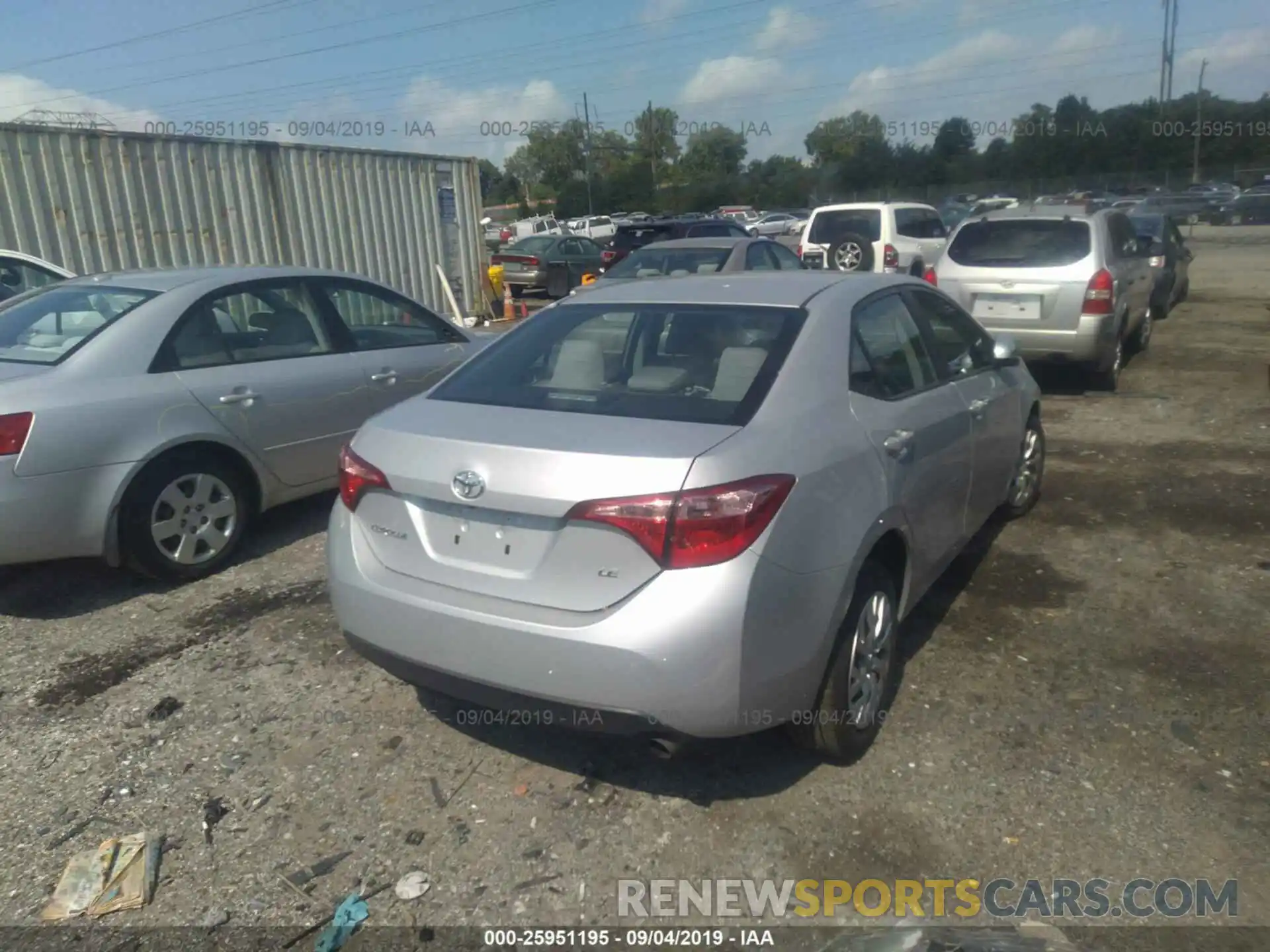 4 Photograph of a damaged car 2T1BURHE2KC244520 TOYOTA COROLLA 2019