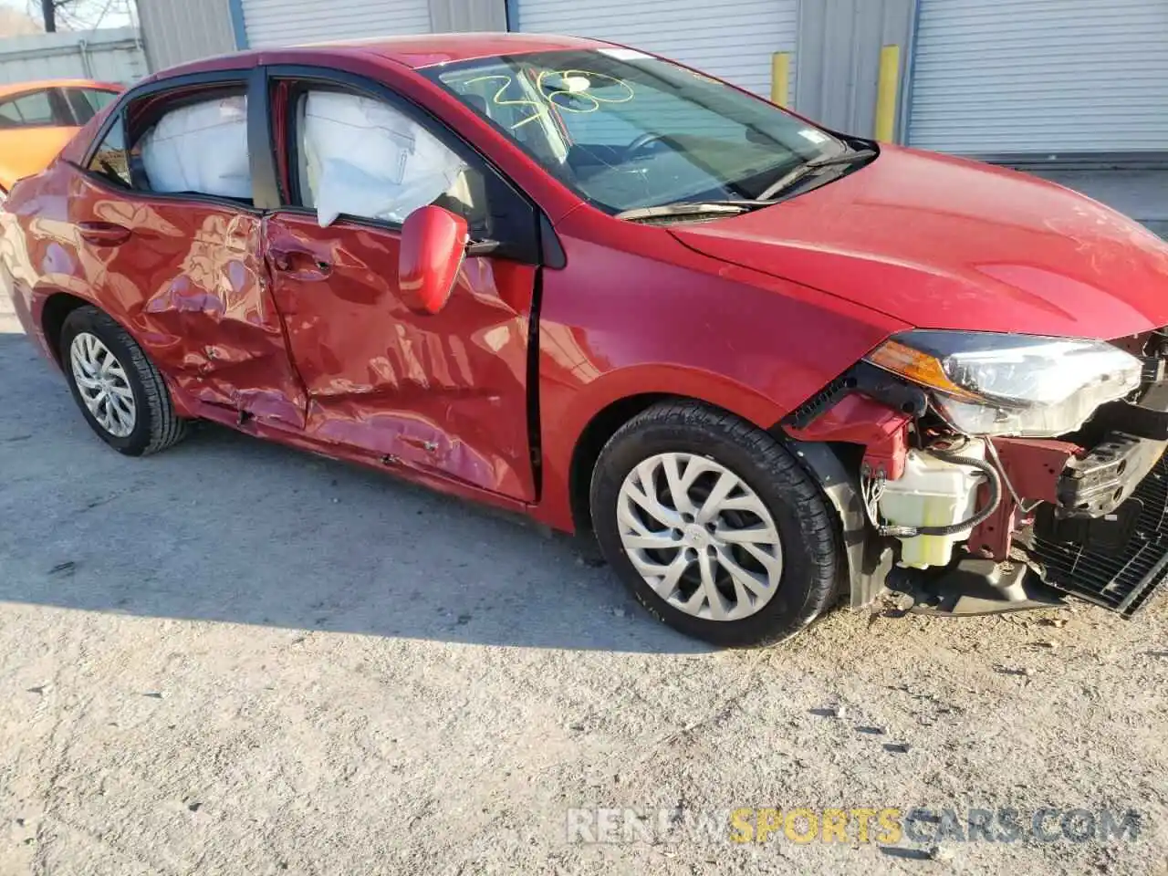 9 Photograph of a damaged car 2T1BURHE2KC244615 TOYOTA COROLLA 2019