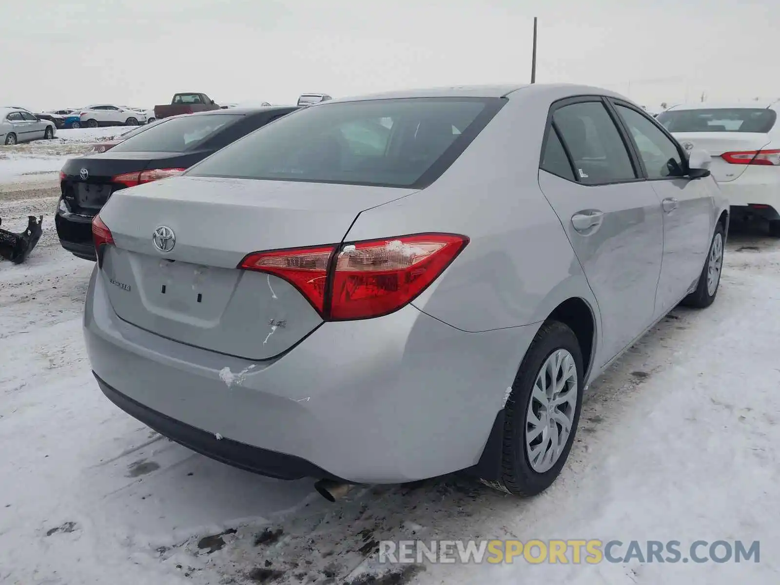 4 Photograph of a damaged car 2T1BURHE2KC245425 TOYOTA COROLLA 2019