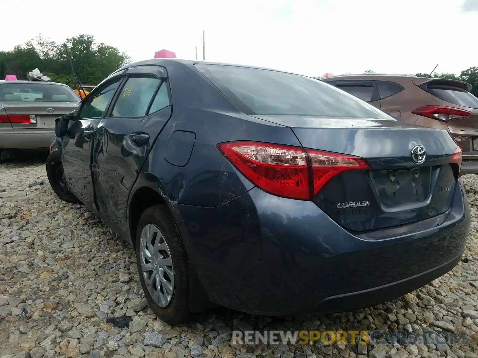 3 Photograph of a damaged car 2T1BURHE3KC125519 TOYOTA COROLLA 2019