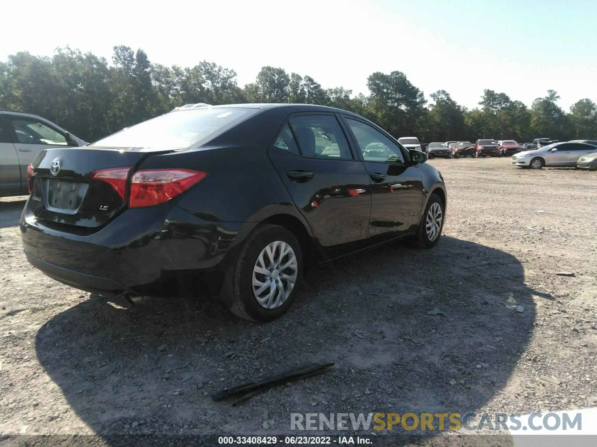 4 Photograph of a damaged car 2T1BURHE3KC126511 TOYOTA COROLLA 2019