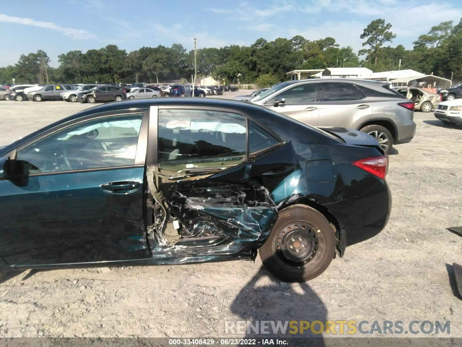 6 Photograph of a damaged car 2T1BURHE3KC126511 TOYOTA COROLLA 2019