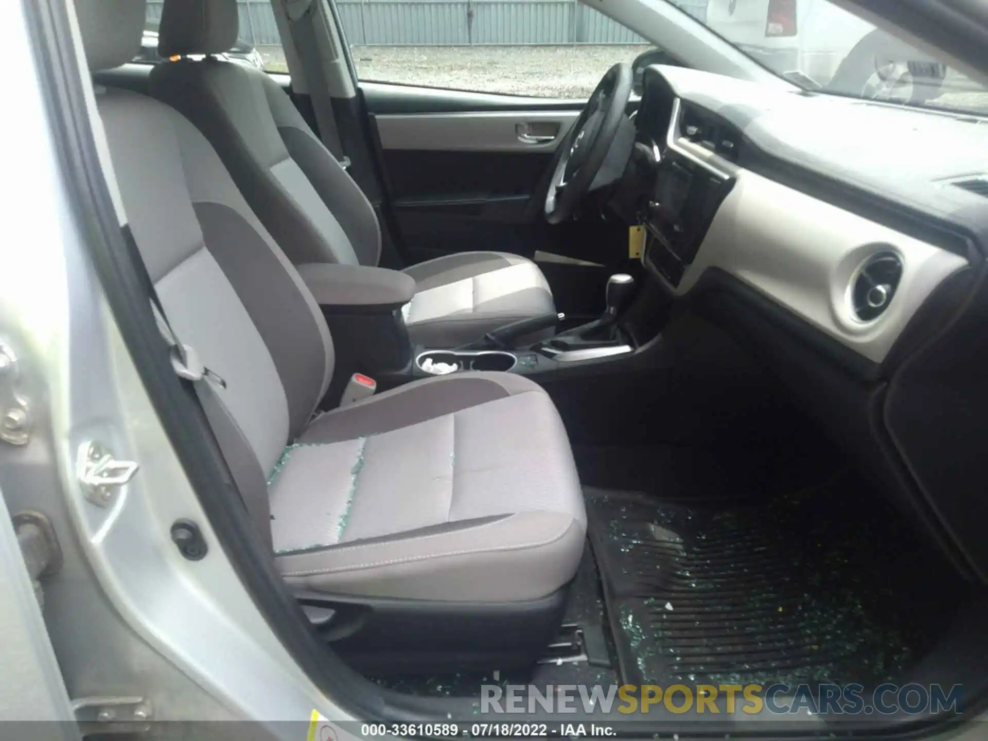 5 Photograph of a damaged car 2T1BURHE3KC127013 TOYOTA COROLLA 2019