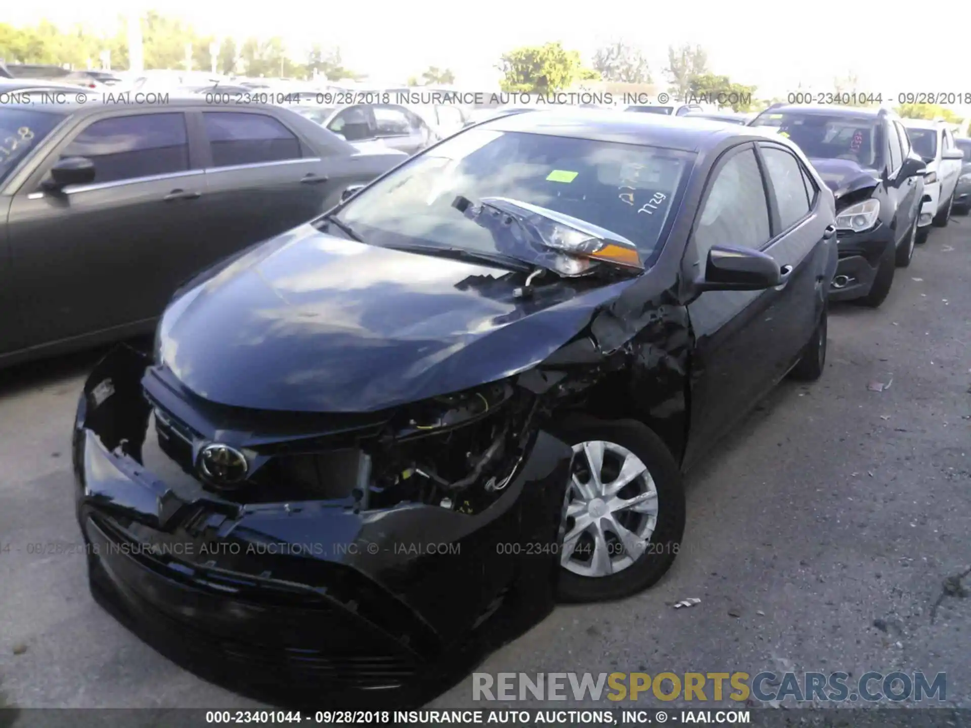 2 Photograph of a damaged car 2T1BURHE3KC127724 Toyota Corolla 2019