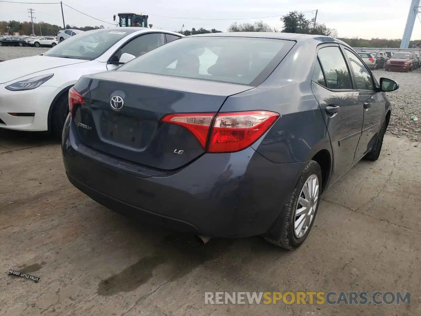 4 Photograph of a damaged car 2T1BURHE3KC127884 TOYOTA COROLLA 2019