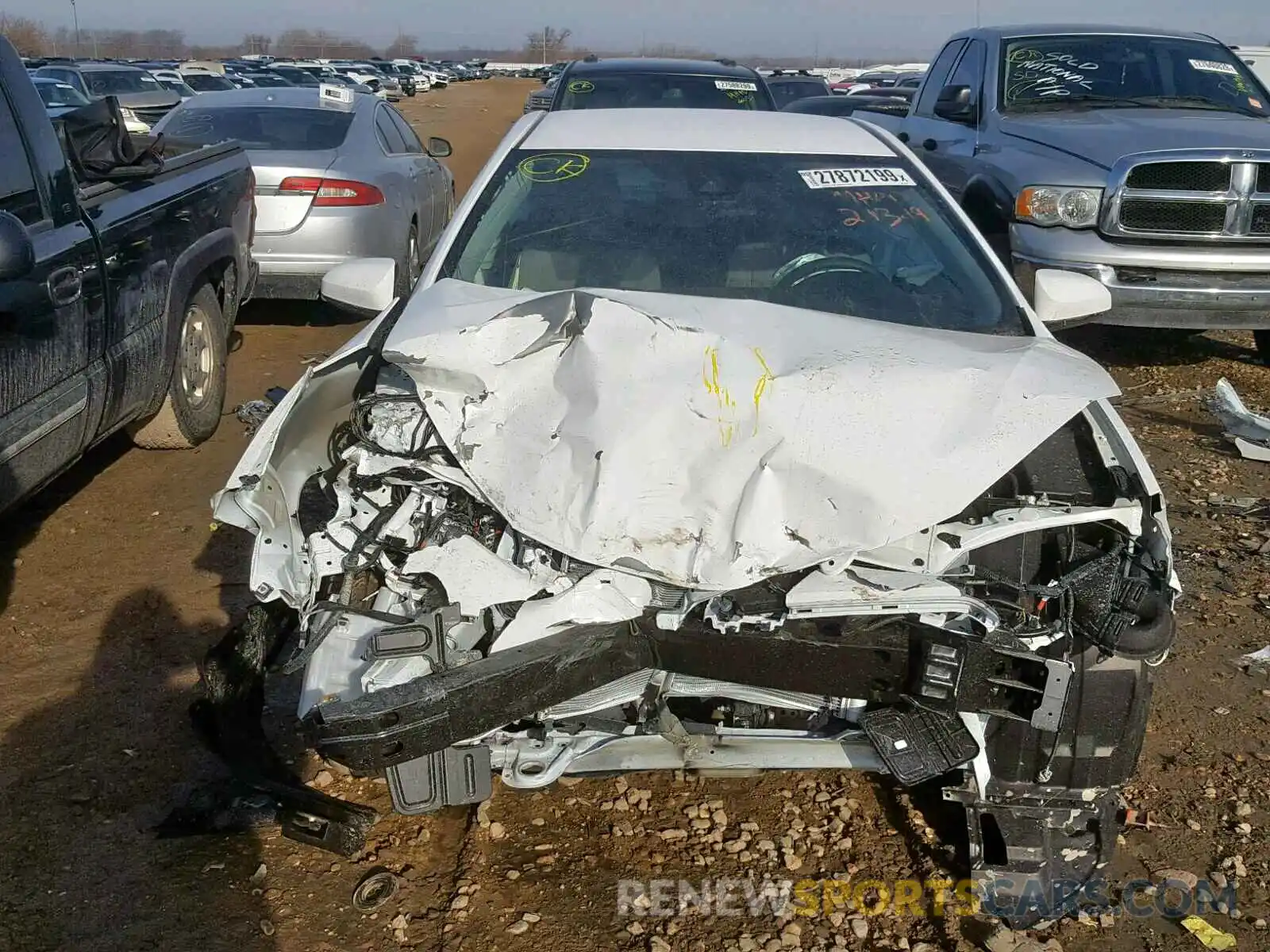 7 Photograph of a damaged car 2T1BURHE3KC127996 TOYOTA COROLLA 2019