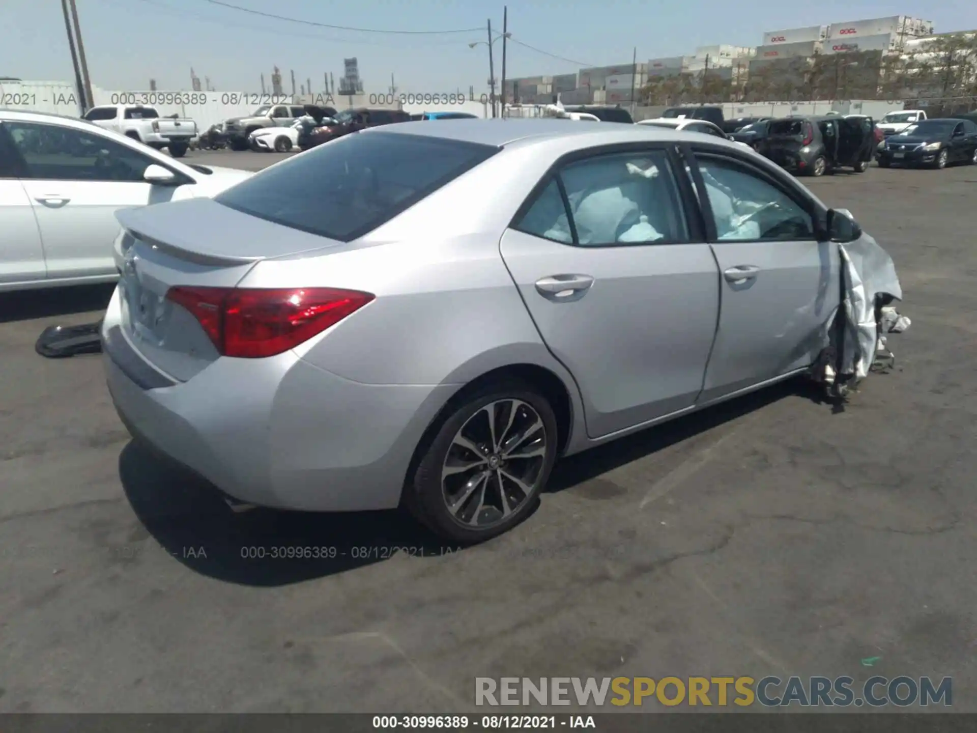 4 Photograph of a damaged car 2T1BURHE3KC128615 TOYOTA COROLLA 2019