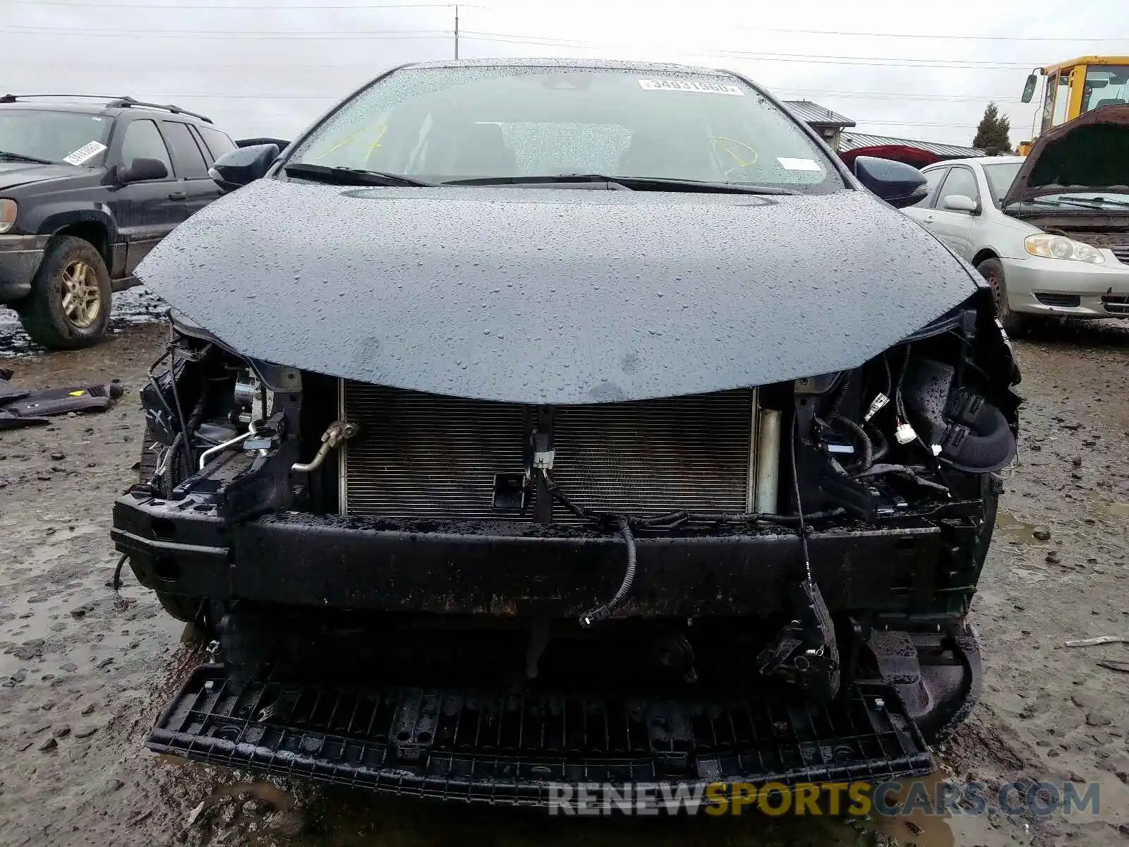 9 Photograph of a damaged car 2T1BURHE3KC128940 TOYOTA COROLLA 2019