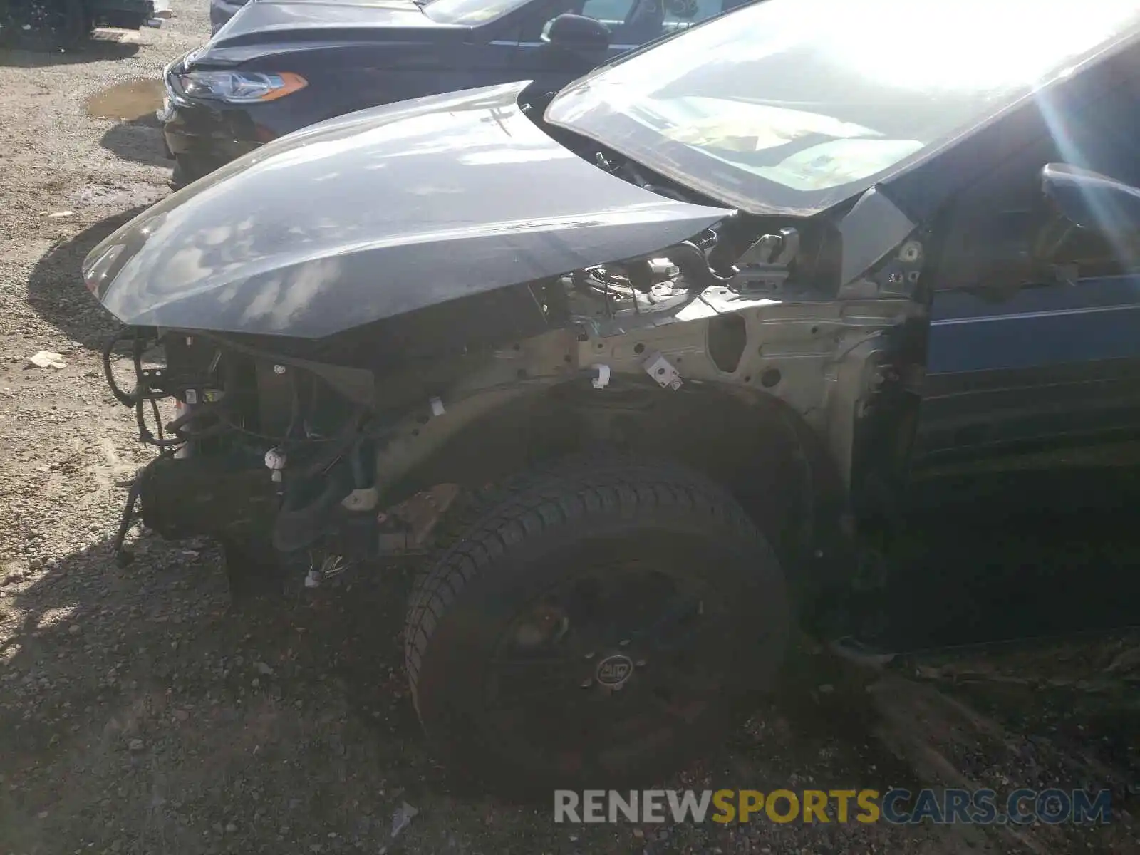 9 Photograph of a damaged car 2T1BURHE3KC129070 TOYOTA COROLLA 2019