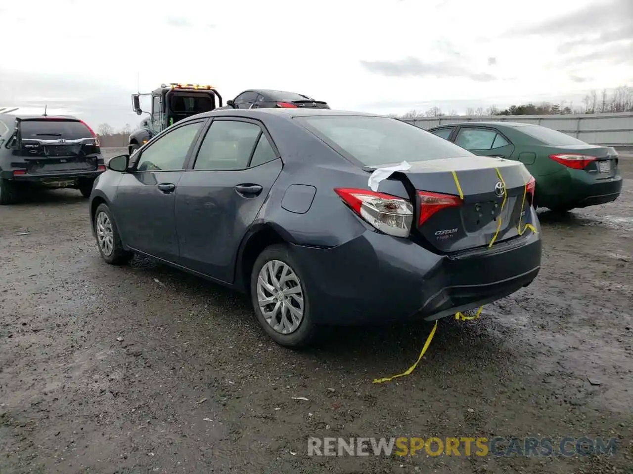 3 Photograph of a damaged car 2T1BURHE3KC130056 TOYOTA COROLLA 2019