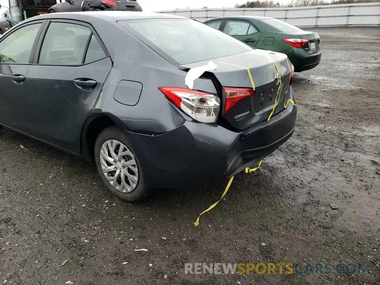 9 Photograph of a damaged car 2T1BURHE3KC130056 TOYOTA COROLLA 2019