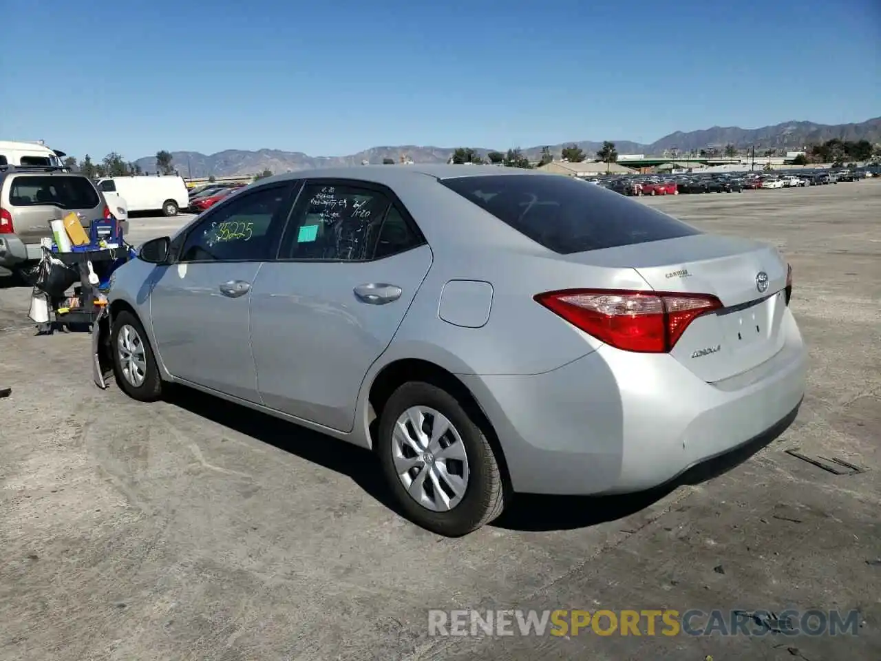 3 Photograph of a damaged car 2T1BURHE3KC130512 TOYOTA COROLLA 2019