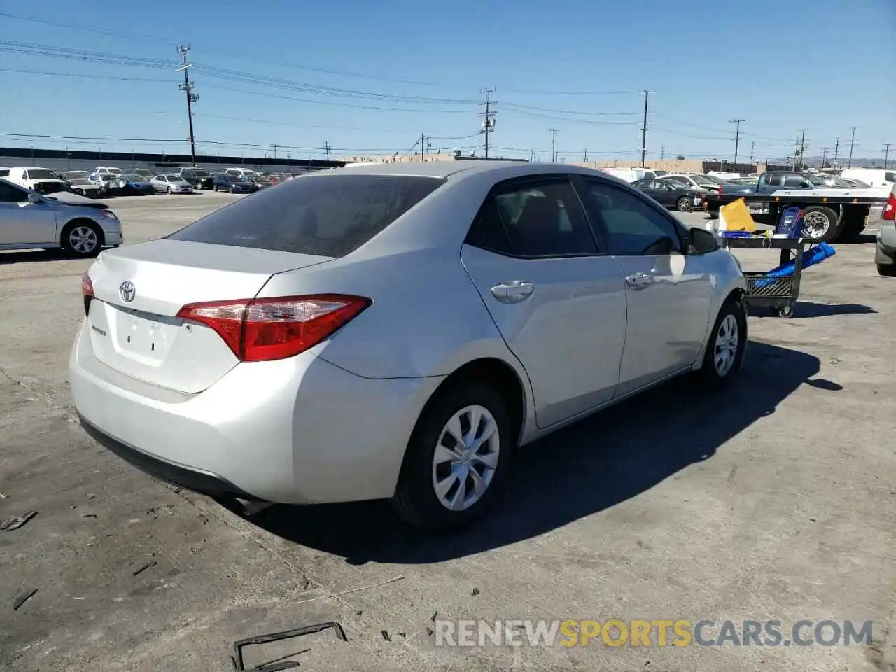 4 Photograph of a damaged car 2T1BURHE3KC130512 TOYOTA COROLLA 2019