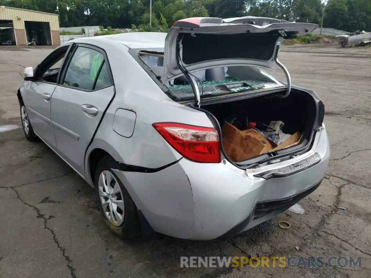 3 Photograph of a damaged car 2T1BURHE3KC130994 TOYOTA COROLLA 2019