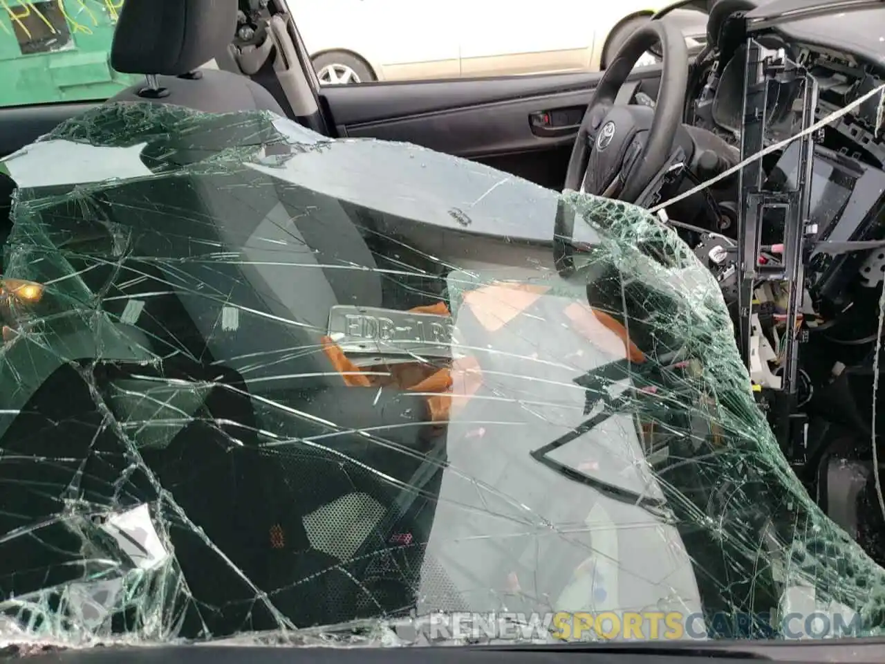 5 Photograph of a damaged car 2T1BURHE3KC130994 TOYOTA COROLLA 2019